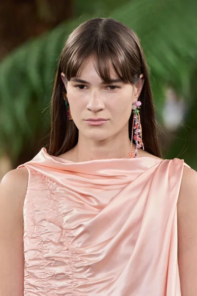 Look 92